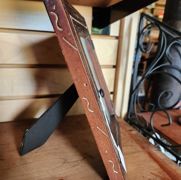 Rustic Door Photo Picture Frame Brown with Black Knob - Picture 5 of 7